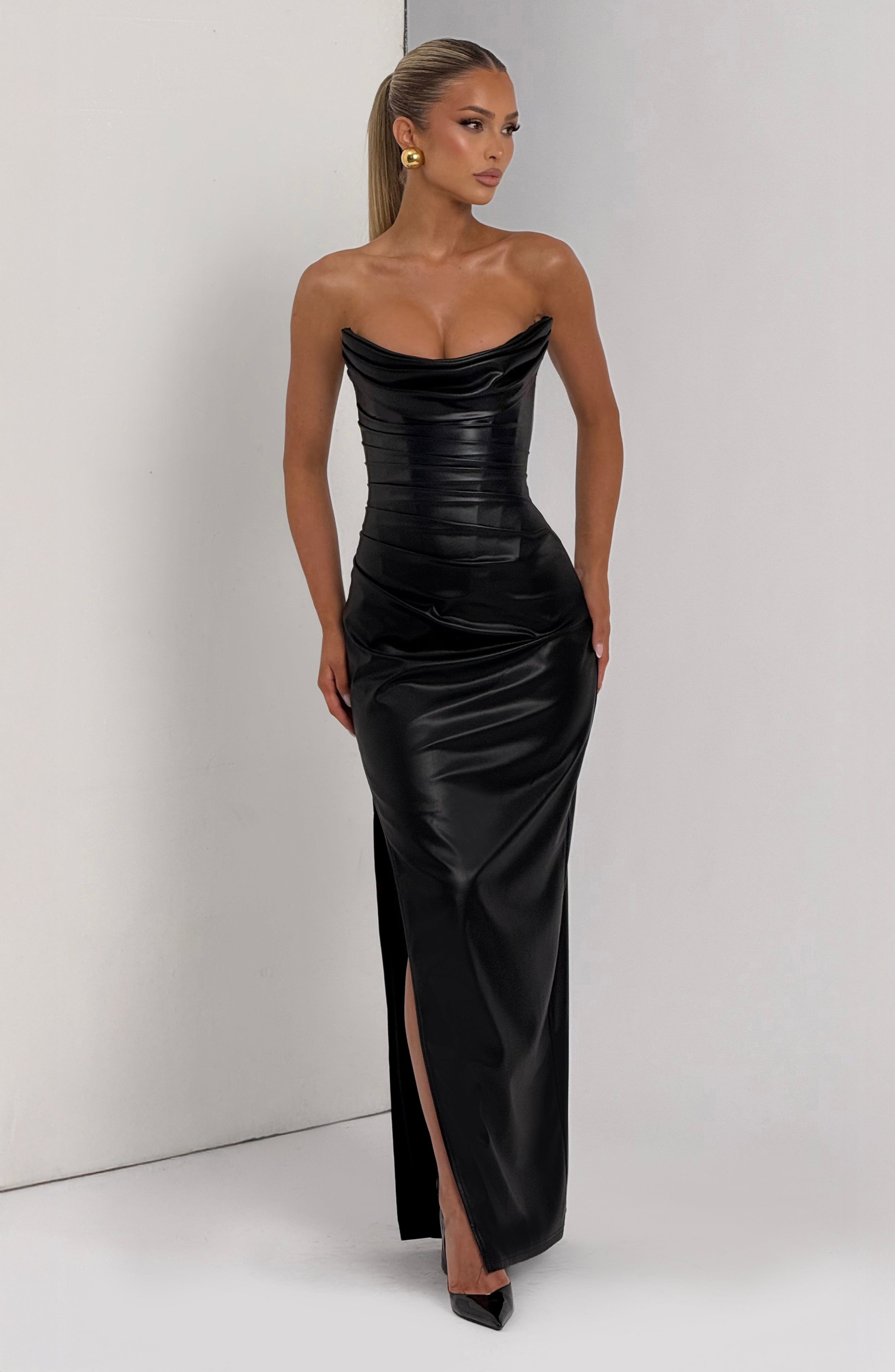 Alba Maxi Dress - Black - Napalia